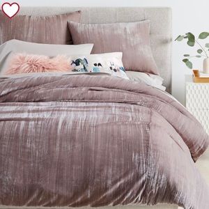 West Elm - Queen Size Duvet Cover & 2 Shams